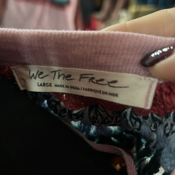 We the Free. Free People size L crocheted top. NWOT - Picture 5 of 5